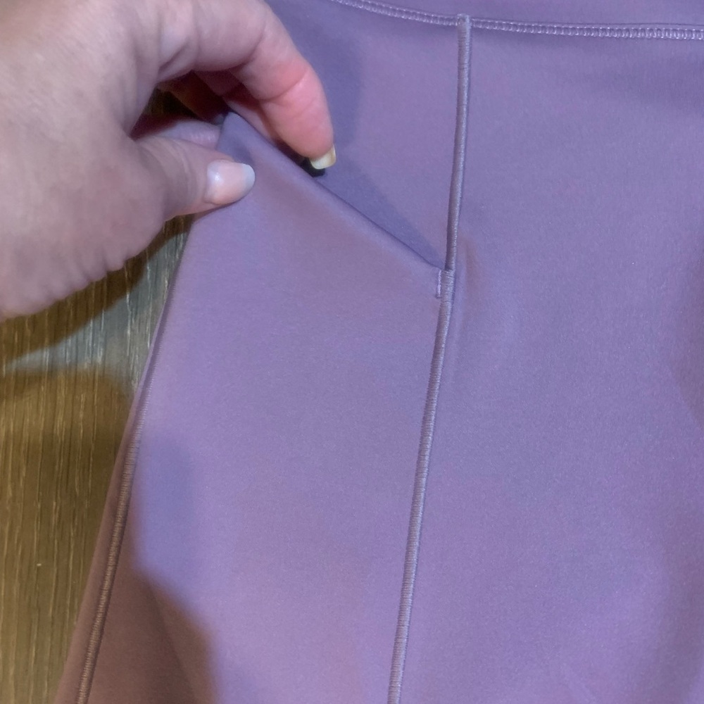 Nike Women's Dri-Fit Lavender High-Rise Running Shorts With Pockets NWT - Picture 3 of 8